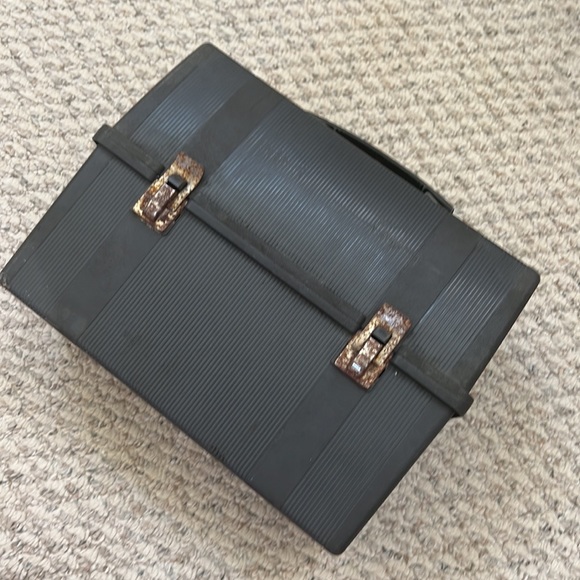 Vintage Gray Domed Lunch Bucket Aladdin Lunch Pail, Plastic Decorative, Storage - Picture 4 of 16